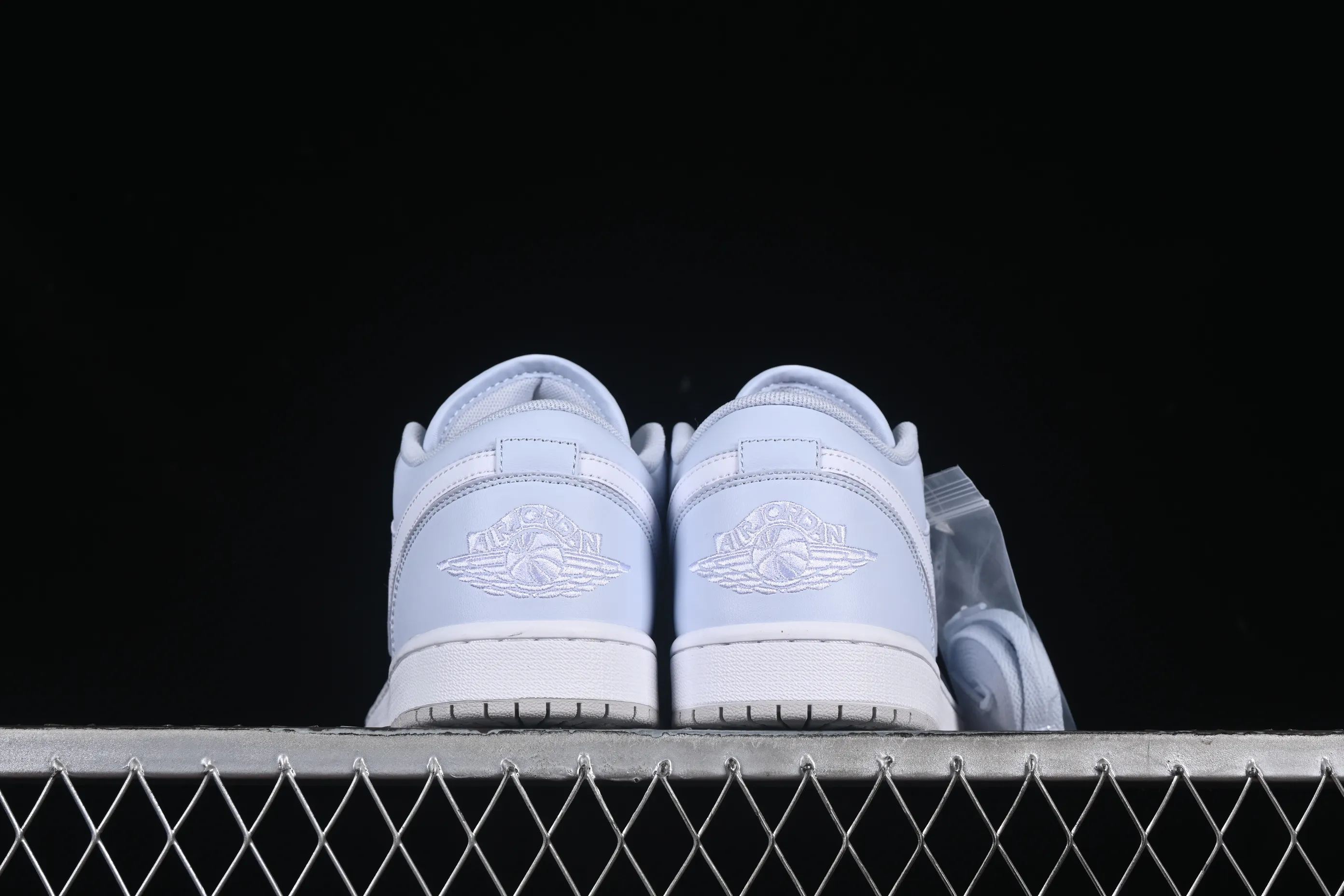 All categories Air Jordan Jordan series basketball shoes Air Jordan 1 Low Air Jordan 1 Low AJ1 Joe 1 light blue low-top cultural and casual sneakers FV8486-400